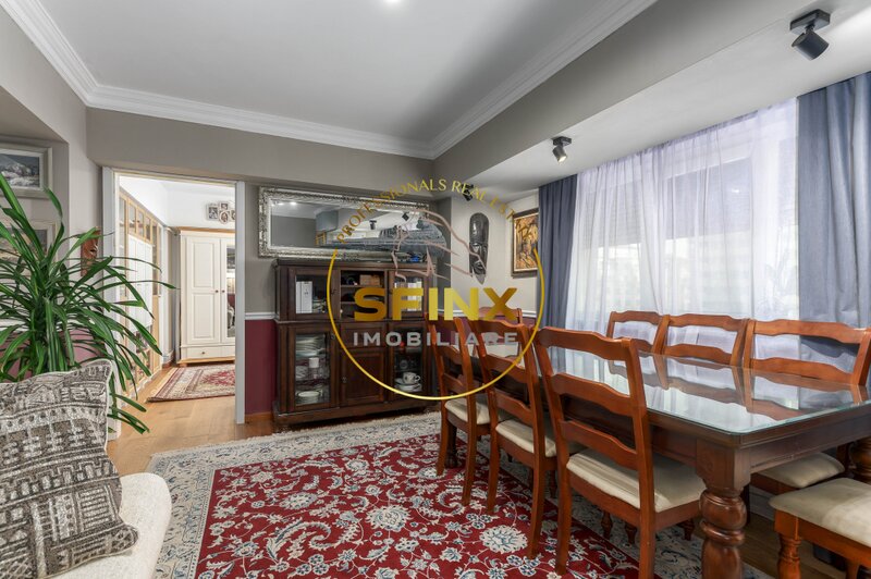 Piata Universitatii, Bloc Dunarea, apartament 4 camere.